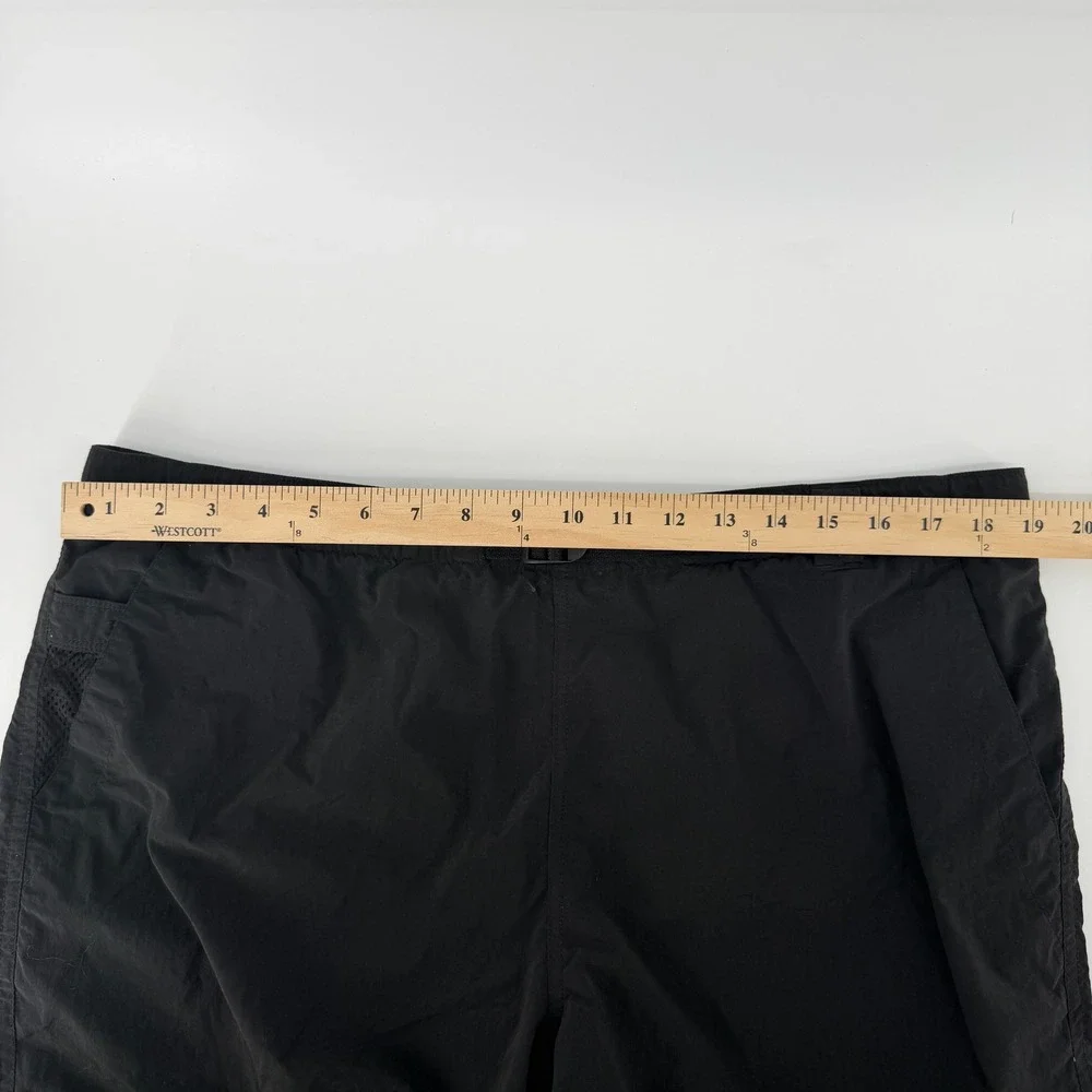 The North Face Belted Nylon Shorts Mens Large Black Hiking Gorpcore 6 Inseam